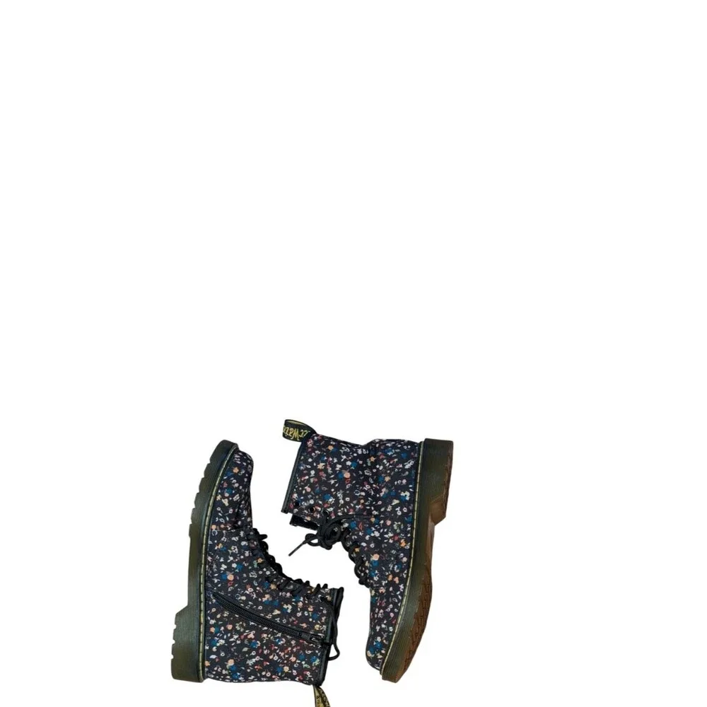 Dr. Martens Delaney Canvas Floral Print boots size 4 US 90s Grunge combat youth
